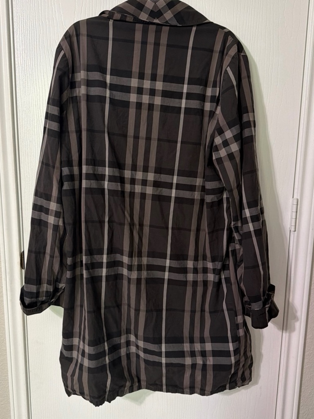 Burberry Men's Plaid Trench Coat - Black & Brown - Picture 5 of 6